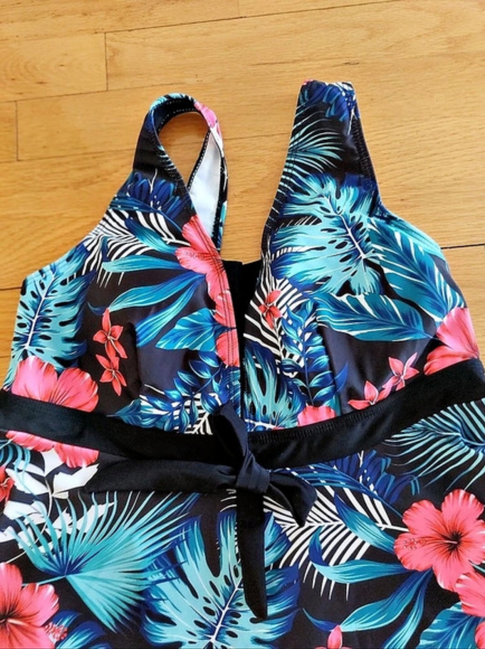 Floral Two-Piece Swimsuit in Floral And Black Size 2XL - Picture 2 of 10